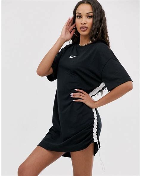 nike t-shirt-kleid schwarz|Nike Kleider online .